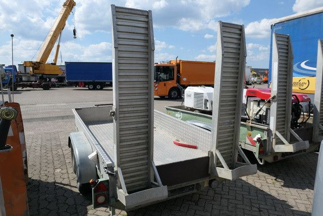 Schoon, Tandem, Rampen, Baggertransport,Verzinkt - Pótkocsi mélybölcsős: 5 kép. Schoon, Tandem, Rampen, Baggertransport,Verzinkt - Pótkocsi mélybölcsős: 5 kép.