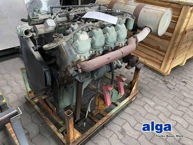 Mercedes-Benz OM 422 Motor, V8, 8 Zylinder, 10x am Lager - Teherautó: 1 kép. Mercedes-Benz OM 422 Motor, V8, 8 Zylinder, 10x am Lager - Teherautó: 1 kép.