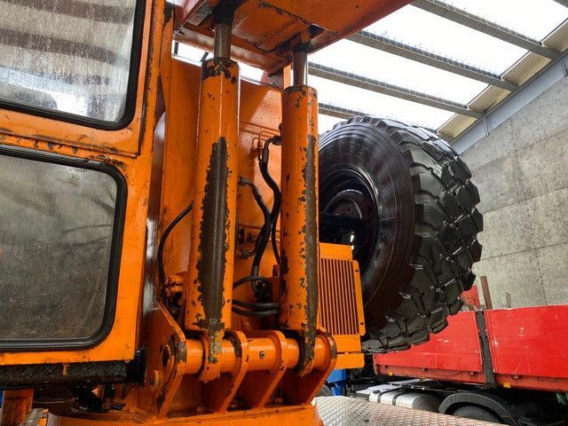 Unimog U 1450 4x4, Kran, Seilwinde - Darus autó, Darus autó: 5 kép. Unimog U 1450 4x4, Kran, Seilwinde - Darus autó, Darus autó: 5 kép.