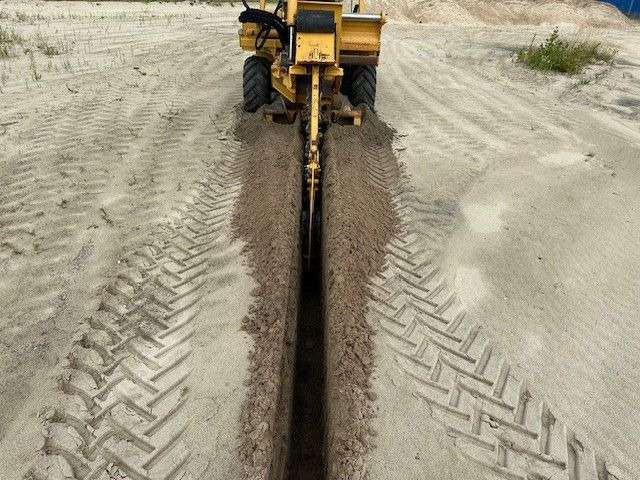 Vermeer RTX 450 4WD, Grabenfräse, Frästeife 1,5m, Allrad - Árokásó: 2 kép. Vermeer RTX 450 4WD, Grabenfräse, Frästeife 1,5m, Allrad - Árokásó: 2 kép.