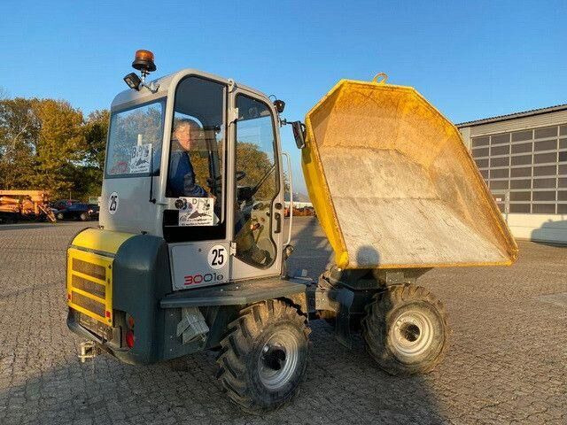 WACKER NEUSON Dumper, Kabine, Straßenzulassung, 1,75m³ - Csuklós dömper: 5 kép. WACKER NEUSON Dumper, Kabine, Straßenzulassung, 1,75m³ - Csuklós dömper: 5 kép.