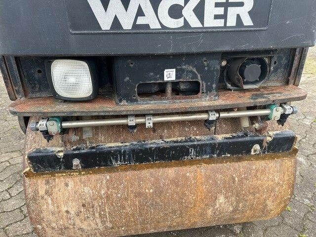 Wacker RD27-100, Tandem, 1m Bandagen, Vibration - Henger: 5 kép. Wacker RD27-100, Tandem, 1m Bandagen, Vibration - Henger: 5 kép.