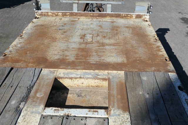 Pótkocsi mélybölcsős ZANDT AT-P300/durchgehendes Bett, 9,4 m. lang: 11 kép.