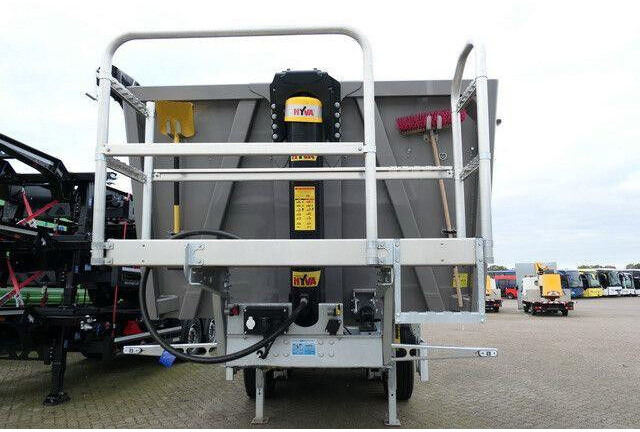 ZASŁAW D-653A, Alu, 28m³, SAF, Luft-Lift, Verzinkt - Félpótkocsi billenőplatós: 2 kép. ZASŁAW D-653A, Alu, 28m³, SAF, Luft-Lift, Verzinkt - Félpótkocsi billenőplatós: 2 kép.