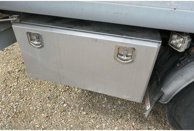 Félpótkocsi dobozos kraker CF-200, 8mm Boden, 92m³, Trichter, Luft-Lift,SAF: 14 kép.