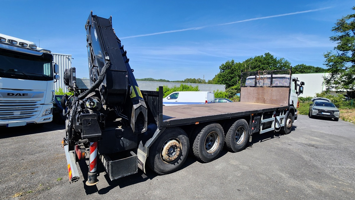 Scania P380 - Nyergesvontató: 2 kép. Scania P380 - Nyergesvontató: 2 kép.