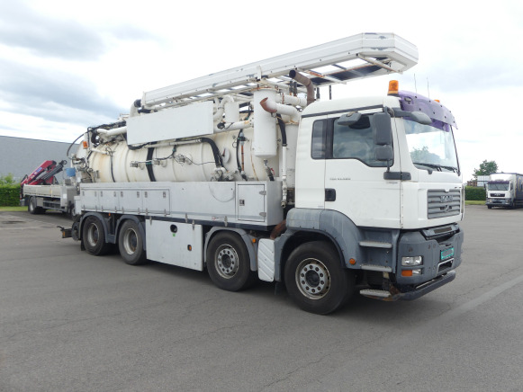 Camion Hydrocureur MAN (2008-201.882 km-VIN:WMAH39ZZ58L050583) - Szippantós autó: 1 kép. Camion Hydrocureur MAN (2008-201.882 km-VIN:WMAH39ZZ58L050583) - Szippantós autó: 1 kép.