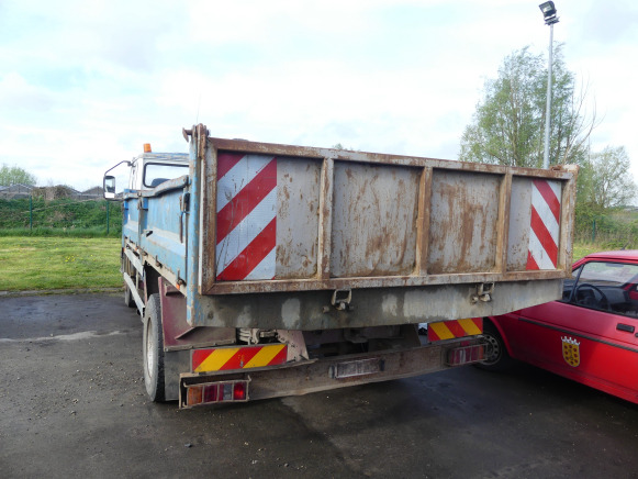 Camion benne basculante Renault 40 ABE 4 (2006-329.446 km) - Billenőplatós teherautó: 4 kép. Camion benne basculante Renault 40 ABE 4 (2006-329.446 km) - Billenőplatós teherautó: 4 kép.