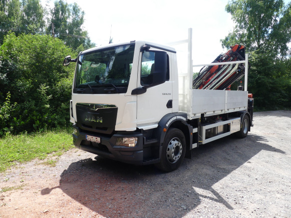 Camion plateau ridelle avec grue MAN TGM18,250 (2022-3.278 km) - Platós teherautó, Darus autó: 1 kép. Camion plateau ridelle avec grue MAN TGM18,250 (2022-3.278 km) - Platós teherautó, Darus autó: 1 kép.