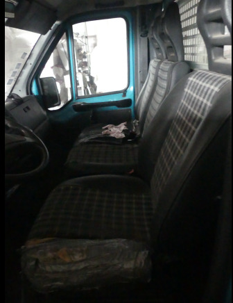Camionnette benne Peugeot Boxer (1999-235.401 km) - Autó: 4 kép. Camionnette benne Peugeot Boxer (1999-235.401 km) - Autó: 4 kép.