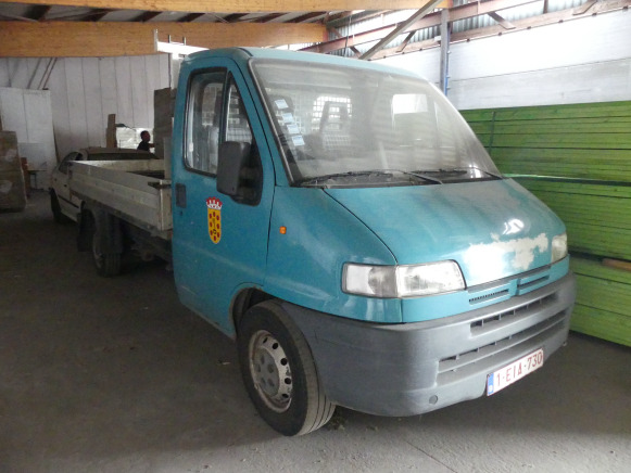 Camionnette benne Peugeot Boxer (1999-235.401 km) - Autó: 2 kép. Camionnette benne Peugeot Boxer (1999-235.401 km) - Autó: 2 kép.