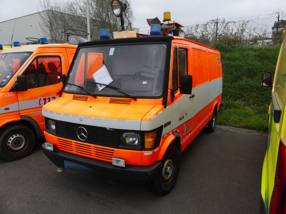Camionnette fourgon Mercedes TN 310 DB (1990-41.406 km) - Autó: 1 kép. Camionnette fourgon Mercedes TN 310 DB (1990-41.406 km) - Autó: 1 kép.