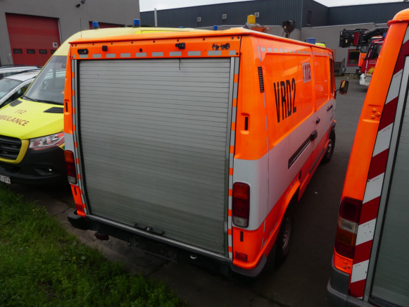 Camionnette fourgon Mercedes TN 310 DB (1990-41.406 km) - Autó: 3 kép. Camionnette fourgon Mercedes TN 310 DB (1990-41.406 km) - Autó: 3 kép.