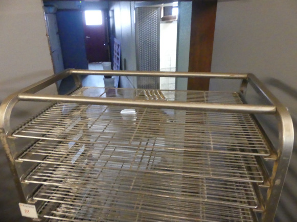 Chariot avec grilles 60x40 cm - Sütőipari gép: 3 kép. Chariot avec grilles 60x40 cm - Sütőipari gép: 3 kép.