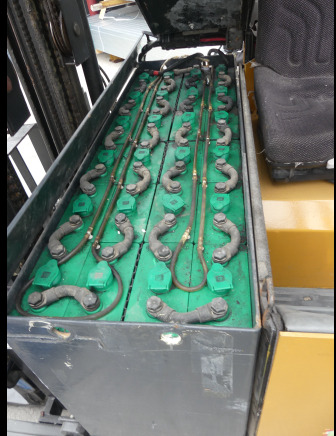 Chariot élévateur Caterpilar NR14 - Tolóoszlopos targoncá: 4 kép. Chariot élévateur Caterpilar NR14 - Tolóoszlopos targoncá: 4 kép.