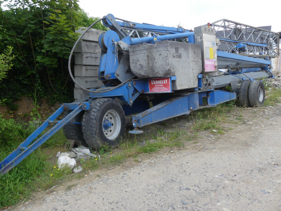 Grue à montage rapide sur remorque Eurogru 306/32-10 type 21-32-1000 - Önszerelő toronydaru: 2 kép. Grue à montage rapide sur remorque Eurogru 306/32-10 type 21-32-1000 - Önszerelő toronydaru: 2 kép.