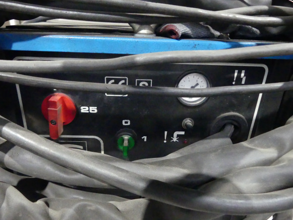 Machine de découpe plasma Commerce soudure Cyplasma 251 - Hegesztőberendezés: 5 kép. Machine de découpe plasma Commerce soudure Cyplasma 251 - Hegesztőberendezés: 5 kép.