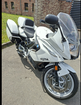 Moto BMW F800 GT (2018-21.439 km-VIN:WB10B5301JZ746633) - Motorkerékpár: 1 kép. Moto BMW F800 GT (2018-21.439 km-VIN:WB10B5301JZ746633) - Motorkerékpár: 1 kép.