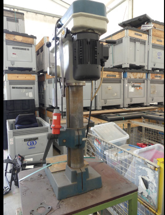 Perceuse à colonne Serrmac NAG16/18 - Oszlopos fúrógép: 3 kép. Perceuse à colonne Serrmac NAG16/18 - Oszlopos fúrógép: 3 kép.