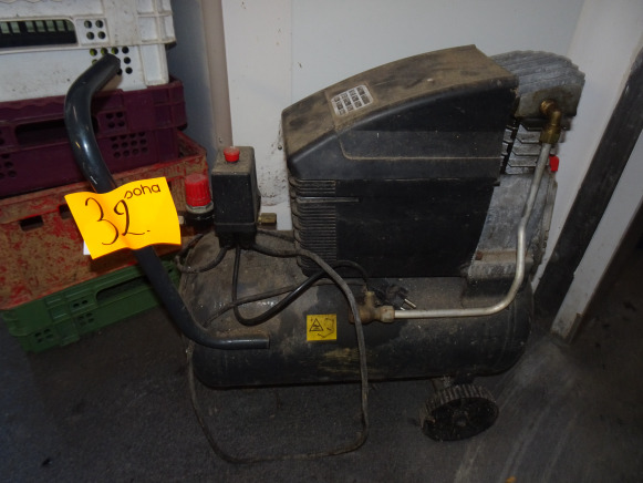 Petit compresseur mobileT compresseppresi E
Coul.Noir
2 Hp - Élelmiszer-feldolgozó gép: 1 kép. Petit compresseur mobileT compresseppresi E
Coul.Noir
2 Hp - Élelmiszer-feldolgozó gép: 1 kép.