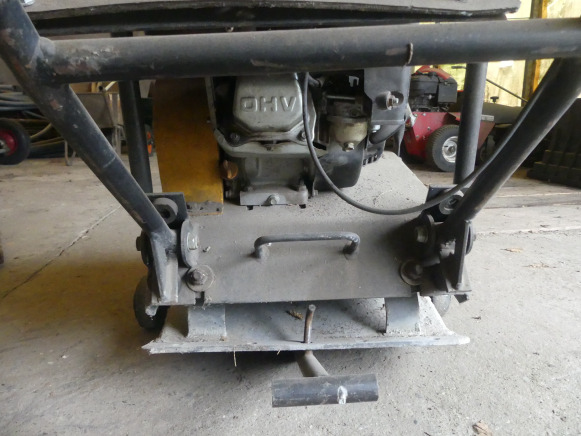 Lapvibrátor Plaque vibrante thermique Lumas VP100: 8 kép.