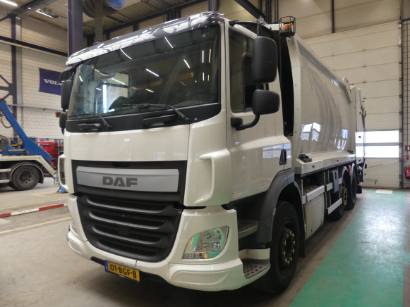 REF:01-BGF-8 - Camion poubelle DAF CF290FAG (2015-268.697 km) - Szemetesautó: 1 kép. REF:01-BGF-8 - Camion poubelle DAF CF290FAG (2015-268.697 km) - Szemetesautó: 1 kép.