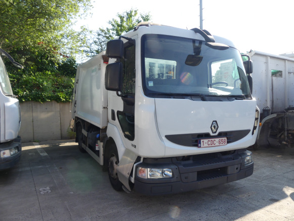 REF:1380 - Camion poubelle Renault Midlum 180DXI (2011-183.874 km) - Szemetesautó: 2 kép. REF:1380 - Camion poubelle Renault Midlum 180DXI (2011-183.874 km) - Szemetesautó: 2 kép.