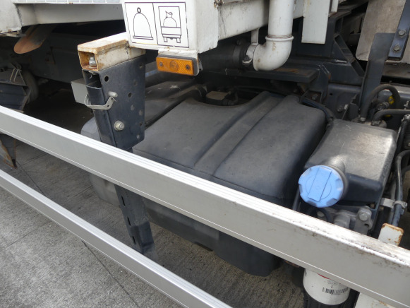 REF:1388 - Camion poubelle Renault Midlum 270DXI (2011-185.032 km) - Szemetesautó: 5 kép. REF:1388 - Camion poubelle Renault Midlum 270DXI (2011-185.032 km) - Szemetesautó: 5 kép.