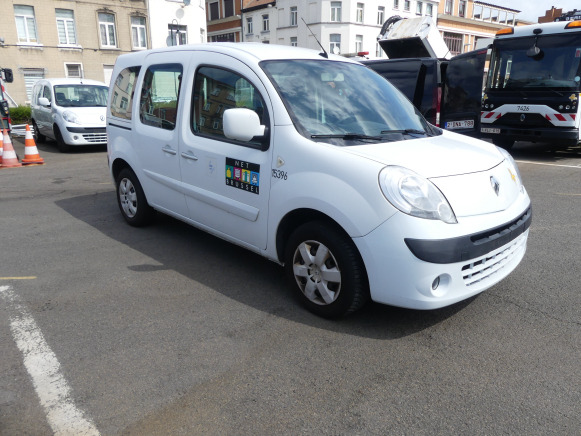 REF:15396 - Voiture Renault Kangoo 1.5 D (2011-85.809 km) - Terepjáró/ SUV: 3 kép. REF:15396 - Voiture Renault Kangoo 1.5 D (2011-85.809 km) - Terepjáró/ SUV: 3 kép.