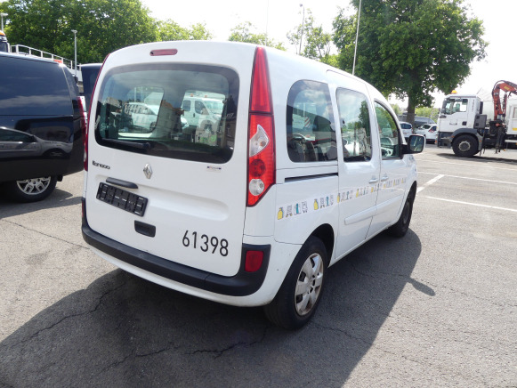 REF:61398 - Voiture Renault Kangoo 1.5 D (2011-67.929 km) - Terepjáró/ SUV: 4 kép. REF:61398 - Voiture Renault Kangoo 1.5 D (2011-67.929 km) - Terepjáró/ SUV: 4 kép.
