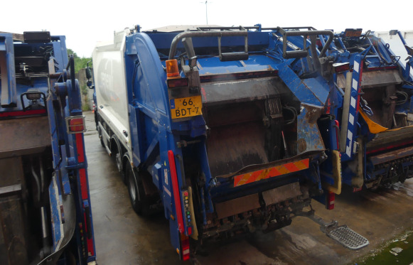 REF:66-BDT-7 - Camion poubelle DAF CF 290 FAG (2014-222.764 km) - Szemetesautó: 4 kép. REF:66-BDT-7 - Camion poubelle DAF CF 290 FAG (2014-222.764 km) - Szemetesautó: 4 kép.
