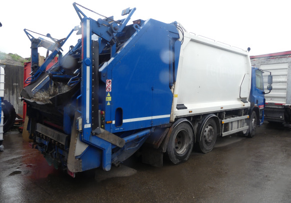 REF:BX-PS-13 - Camion poubelle DAF FAG CF 75 (2010-390.475 km) - Szemetesautó: 3 kép. REF:BX-PS-13 - Camion poubelle DAF FAG CF 75 (2010-390.475 km) - Szemetesautó: 3 kép.