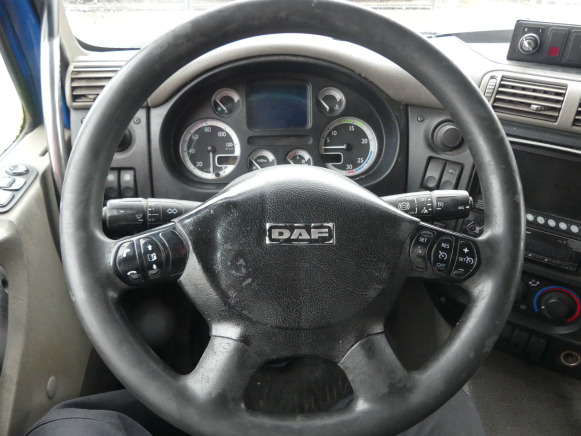 REF:BZ-NG-30 - Camion poubelle DAF FAG CF 75 (2011-465.671 km) - Szemetesautó: 5 kép. REF:BZ-NG-30 - Camion poubelle DAF FAG CF 75 (2011-465.671 km) - Szemetesautó: 5 kép.
