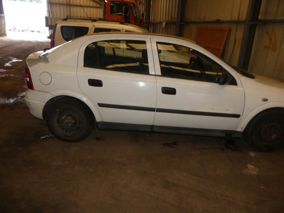 REF:JGN449 - Voiture Opel Astra 1,7 Dti (2003-129.196 km) - Autó: 4 kép. REF:JGN449 - Voiture Opel Astra 1,7 Dti (2003-129.196 km) - Autó: 4 kép.
