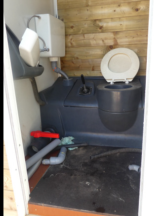 Remorque avec tiny house Syma STA02 - Konténerház, Pótkocsi: 2 kép. Remorque avec tiny house Syma STA02 - Konténerház, Pótkocsi: 2 kép.