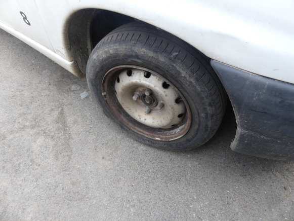 Utilitaire Peugeot Partner (1999-186.581 km) - Autó: 3 kép. Utilitaire Peugeot Partner (1999-186.581 km) - Autó: 3 kép.
