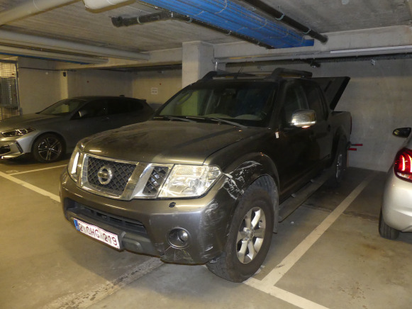 Voiture Nissan NAVARA 2.5 (2012-237.396 km) - Autó: 1 kép. Voiture Nissan NAVARA 2.5 (2012-237.396 km) - Autó: 1 kép.