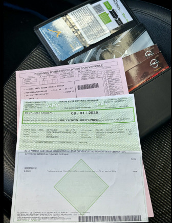 Voiture Opel Astra - Autó: 5 kép. Voiture Opel Astra - Autó: 5 kép.