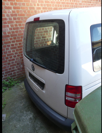 Voiture Volkswagen Caddy - Autó: 4 kép. Voiture Volkswagen Caddy - Autó: 4 kép.