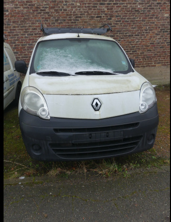 Voiture utilitaire Renault Kangoo (2010-97.280 km) - Autó: 4 kép. Voiture utilitaire Renault Kangoo (2010-97.280 km) - Autó: 4 kép.