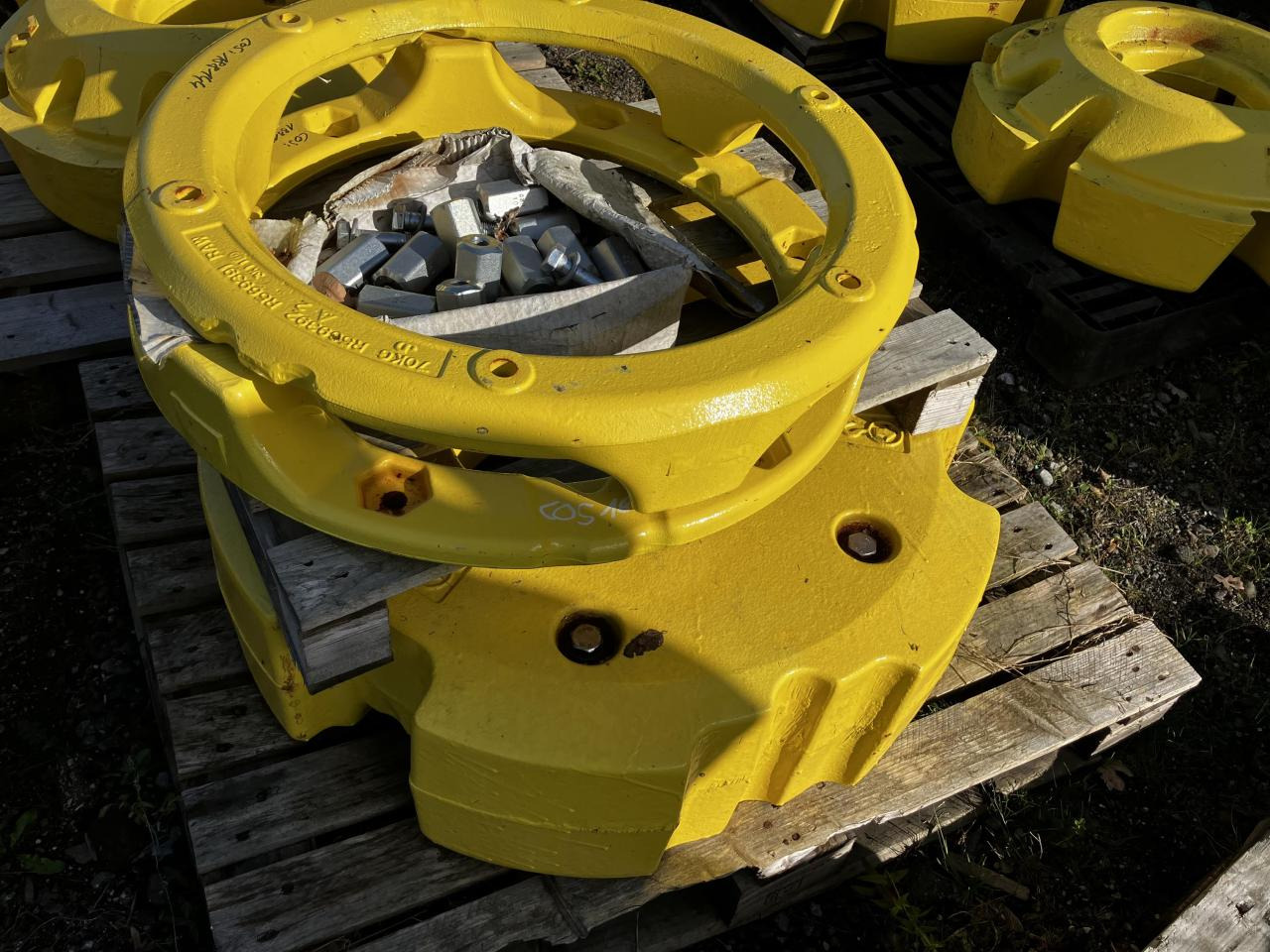 John Deere 70 Kg + 900 kg - Alkatrész - Mezőgazdasági gépek: 3 kép. John Deere 70 Kg + 900 kg - Alkatrész - Mezőgazdasági gépek: 3 kép.