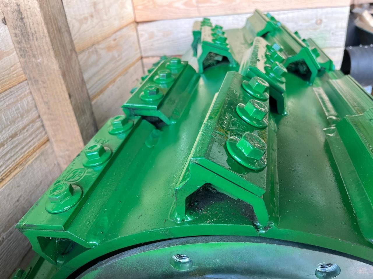 John Deere Häckseltrommel 40 Messer - Alkatrész - Mezőgazdasági gépek: 2 kép. John Deere Häckseltrommel 40 Messer - Alkatrész - Mezőgazdasági gépek: 2 kép.