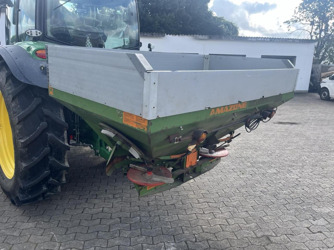 Amazone ZA-U - Műtrágyaszóró: 4 kép. Amazone ZA-U - Műtrágyaszóró: 4 kép.