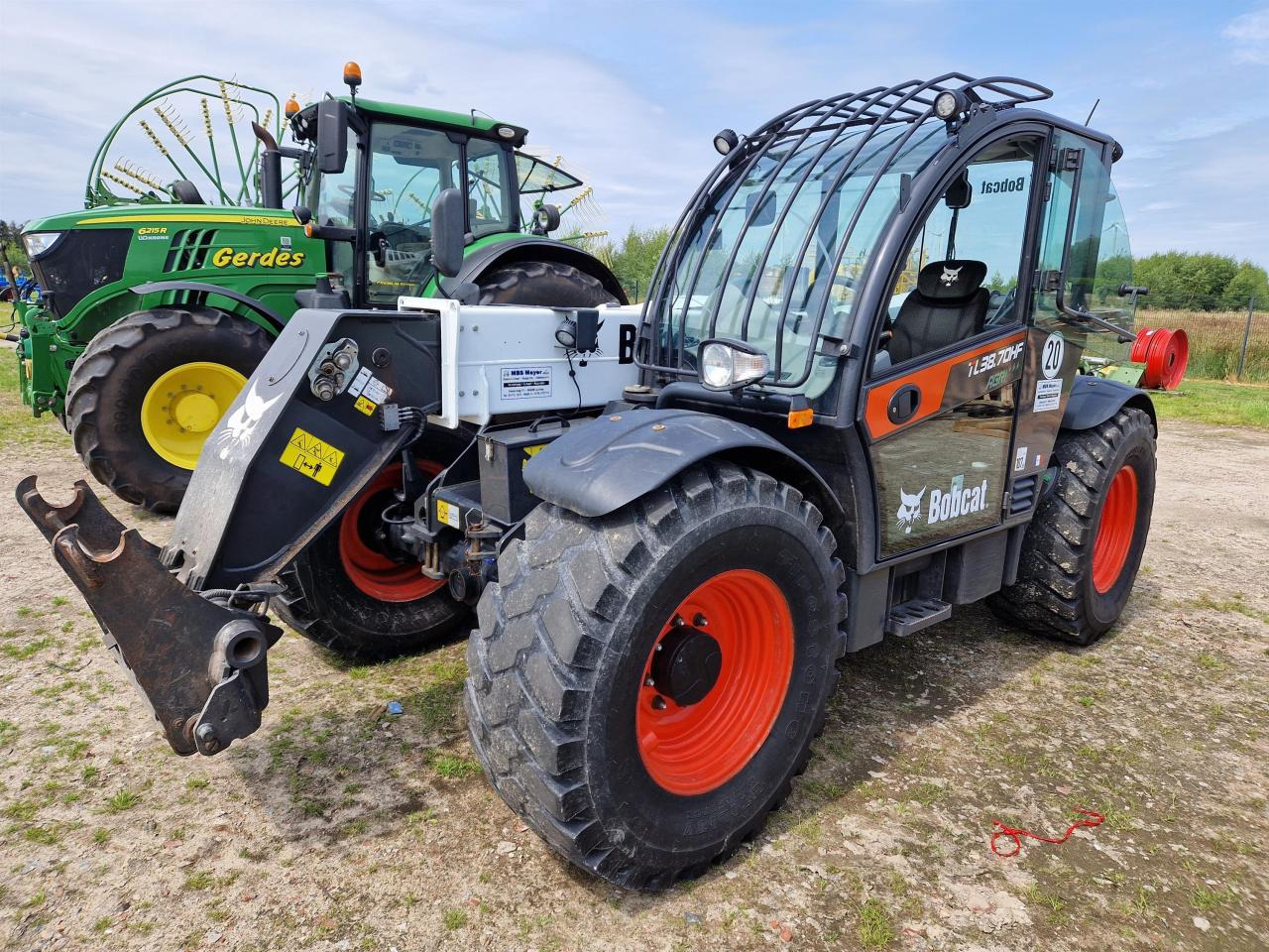 Bobcat TL 38.70 HF - Teleszkópos rakodó: 1 kép. Bobcat TL 38.70 HF - Teleszkópos rakodó: 1 kép.