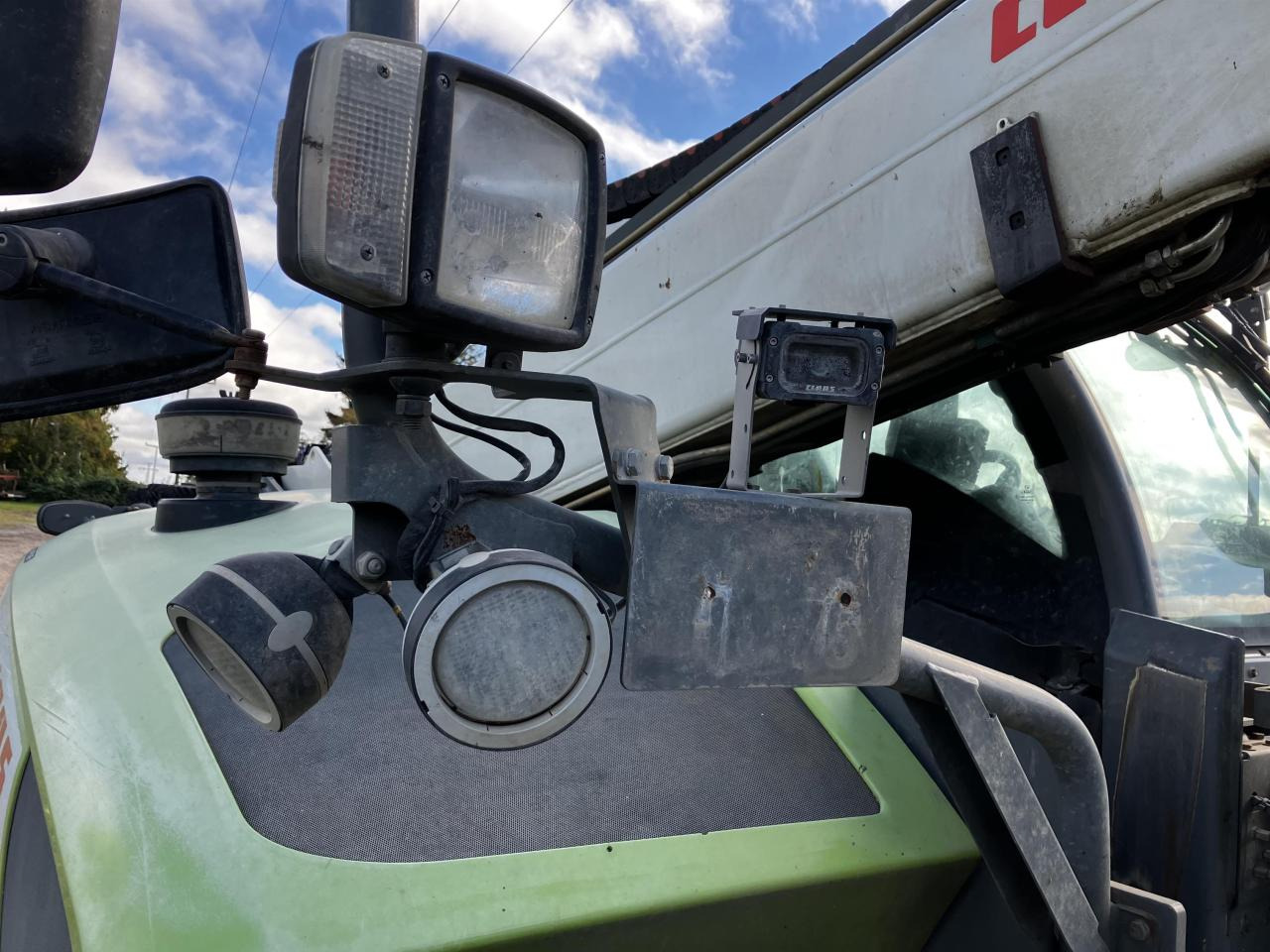 CLAAS 7055 - Teleszkópos rakodó: 5 kép. CLAAS 7055 - Teleszkópos rakodó: 5 kép.