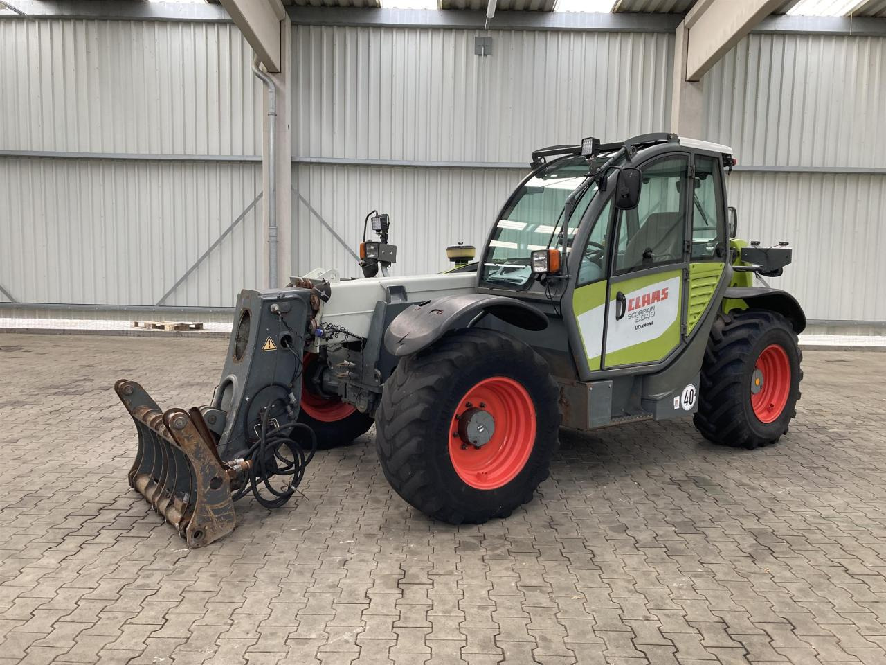 CLAAS Scorpion 9040 VariPower - Teleszkópos rakodó: 1 kép. CLAAS Scorpion 9040 VariPower - Teleszkópos rakodó: 1 kép.