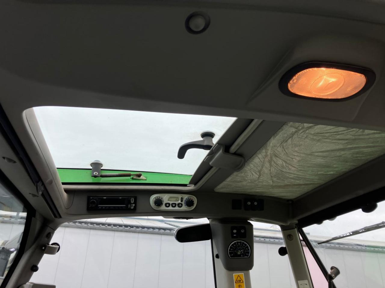 Traktor Deutz-Fahr 6215 TTV: 19 kép.