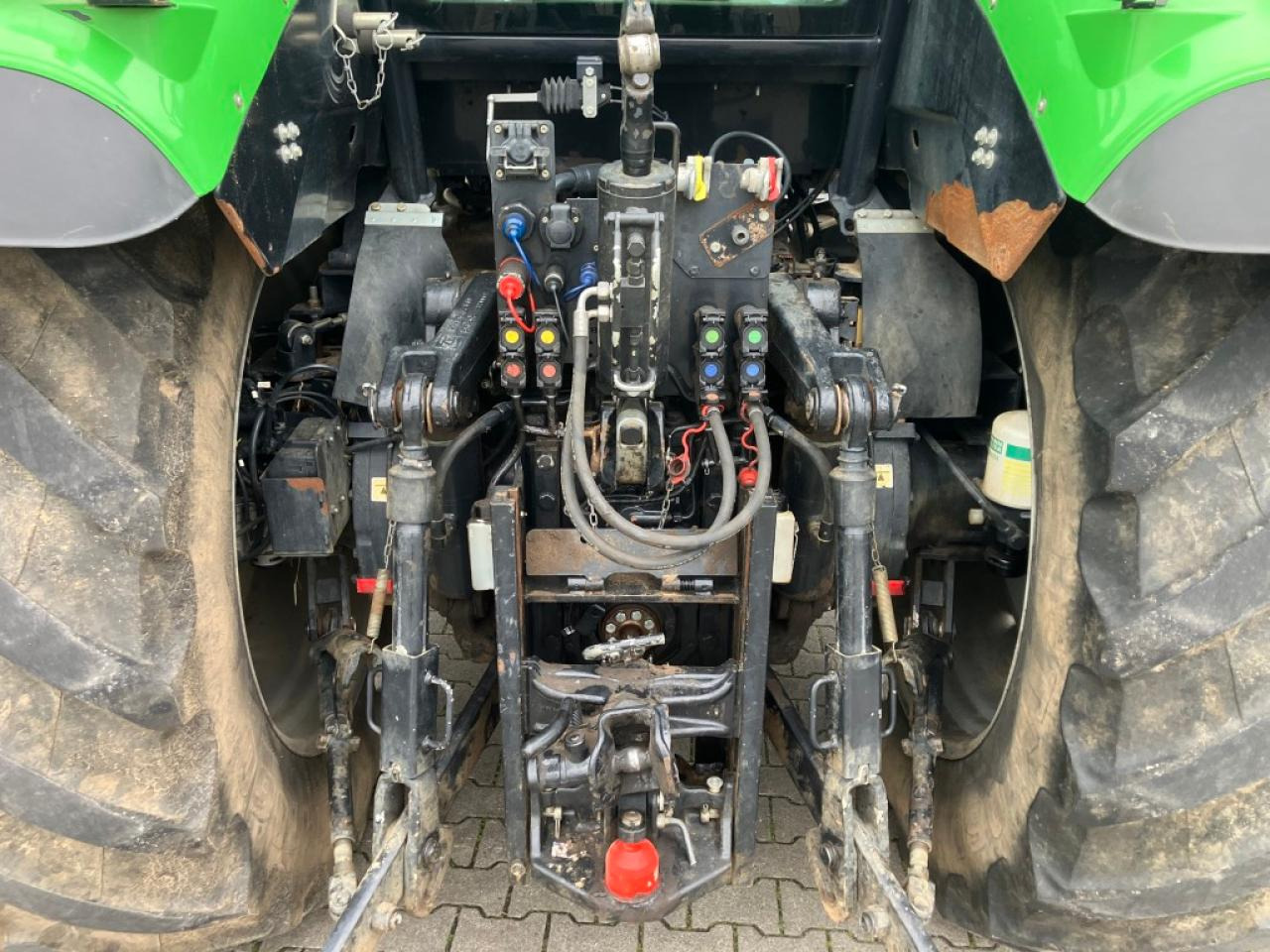 Traktor Deutz-Fahr 6215 TTV: 9 kép.