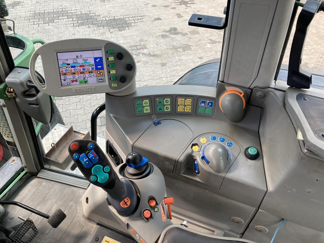 Traktor Fendt 818 Vario TMS: 13 kép.