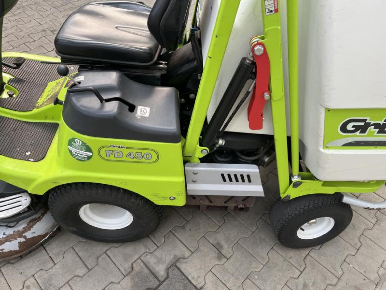 Grillo FD 450 - Kerti fűkasza: 4 kép. Grillo FD 450 - Kerti fűkasza: 4 kép.